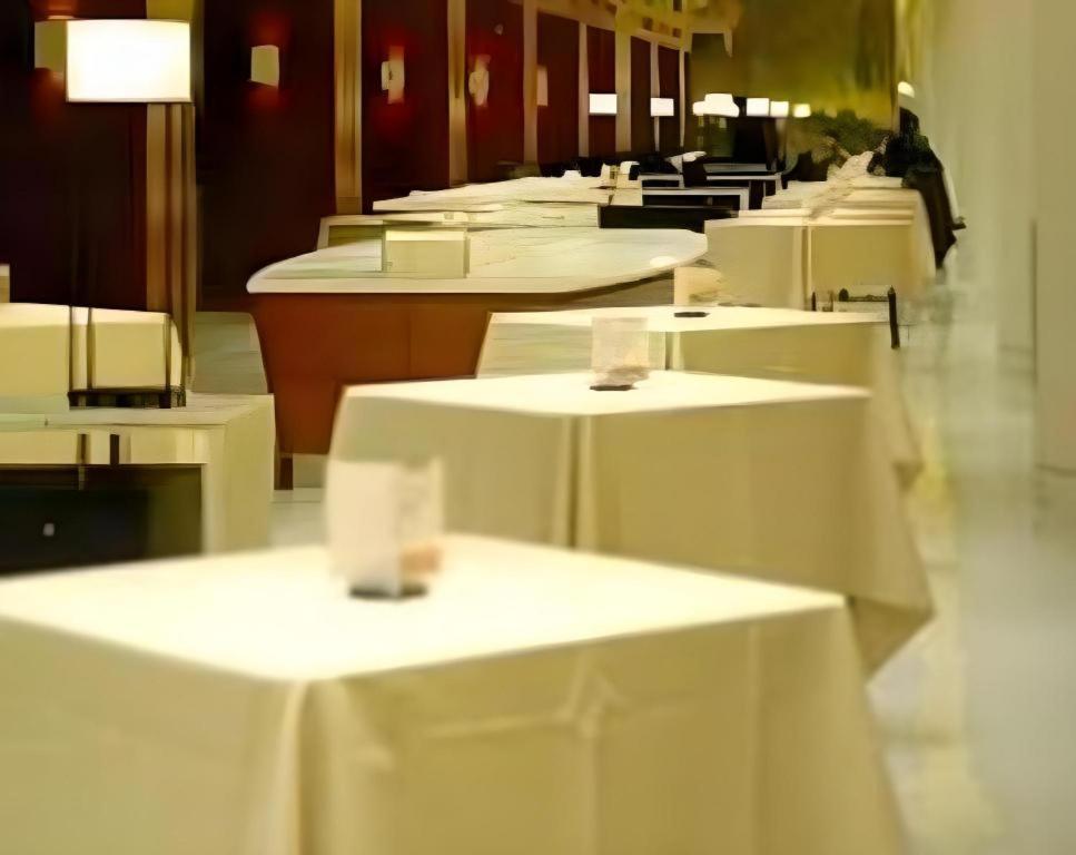 Jingjiang Select New Hongqiao Hotel