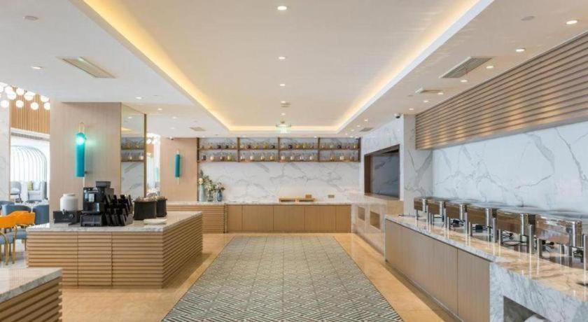 Hotel Jingjiang Select New Hongqiao 3*