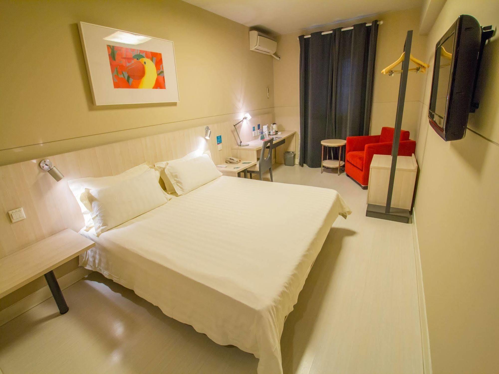Jingjiang Select New Hongqiao Shanghai